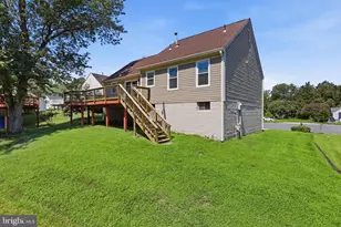 7685 Green Garland Dr, Springfield, VA 22153 - Photo 37