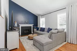 7685 Green Garland Dr, Springfield, VA 22153 - Photo 3