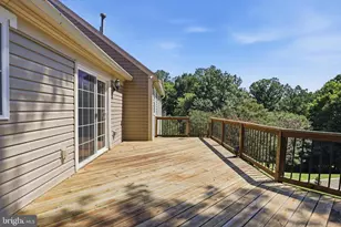 7685 Green Garland Dr, Springfield, VA 22153 - Photo 13
