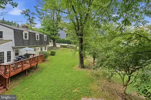 300 Broadleaf Dr NE, Vienna, VA 22180 - Photo 3