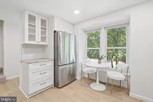 11005 Barton Hill Ct, Reston, VA 20191 - Photo 7