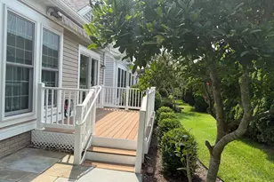 8886 Calla Lily Ct, Lorton, VA 22079 - Photo 5