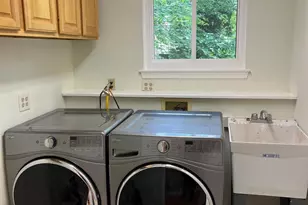 6803 Dante Ct, Springfield, VA 22152 - Photo 5