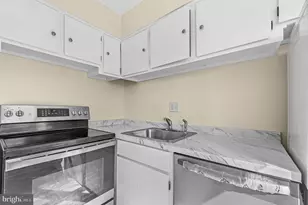 4260 Buckman Rd, Alexandria, VA 22309 - Photo 9
