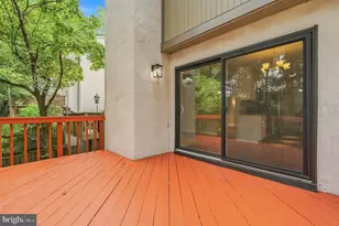 11736 Decade Ct, Reston, VA 20191 - Photo 33