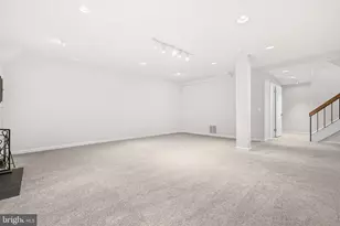 11736 Decade Ct, Reston, VA 20191 - Photo 27