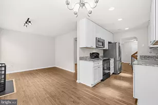 11736 Decade Ct, Reston, VA 20191 - Photo 9