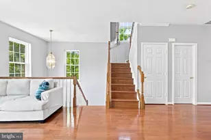 6336 Dakine Cir, Springfield, VA 22150 - Photo 9