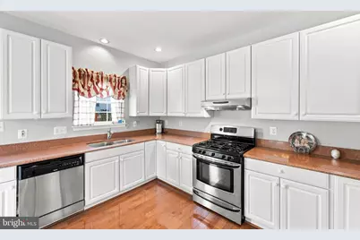 6336 Dakine Circle, Springfield, VA 22150 - Photo 17