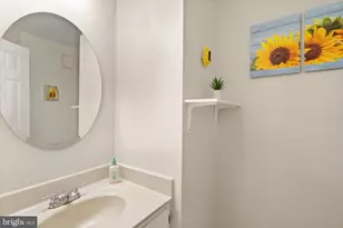 7877 Hampton Village Pass, Annandale, VA 22003 - Photo 27