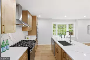 12136 Westwood Hills Dr, Herndon, VA 20171 - Photo 13