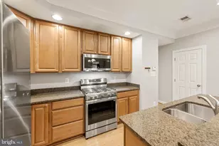 5718 Callcott Way, Alexandria, VA 22312 - Photo 3