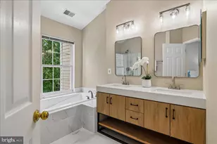 1253 Wild Hawthorn Way, Reston, VA 20194 - Photo 21