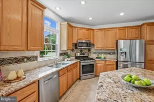 8558 Fisher Woods Dr, Lorton, VA 22079 - Photo 15