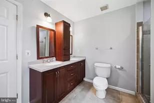 2918 Monroe Pl, Falls Church, VA 22042 - Photo 19