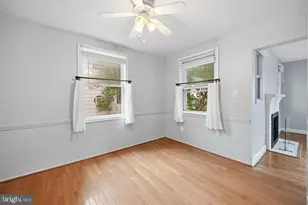 2918 Monroe Pl, Falls Church, VA 22042 - Photo 11