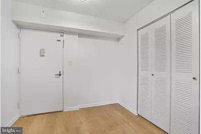 3800 Powell Lane #619, Falls Church, VA 22041 - Photo 3
