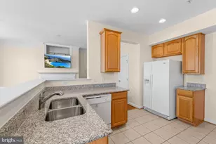 2499 Curie Ct, Herndon, VA 20171 - Photo 5