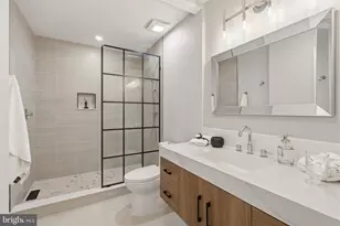 11026 Villaridge Ct, Reston, VA 20191 - Photo 25