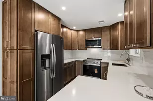 11026 Villaridge Ct, Reston, VA 20191 - Photo 11