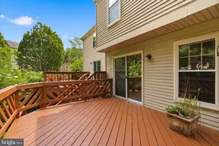 8902 Winding Hollow Way, Springfield, VA 22152 - Photo 13