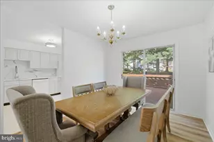 8902 Winding Hollow Way, Springfield, VA 22152 - Photo 5