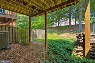 8902 Winding Hollow Way, Springfield, VA 22152 - Photo 29