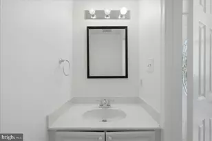 8902 Winding Hollow Way, Springfield, VA 22152 - Photo 11