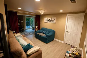 6808 Darby Ln, Springfield, VA 22150 - Photo 7