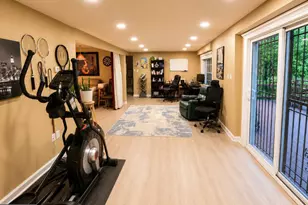 6808 Darby Ln, Springfield, VA 22150 - Photo 5