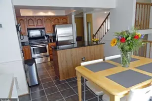 9602 Blake Ln, Fairfax, VA 22031 - Photo 3