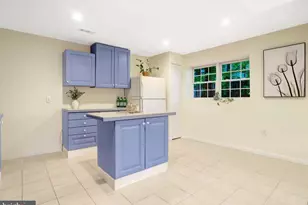 6703 Oak Dr, Alexandria, VA 22306 - Photo 17