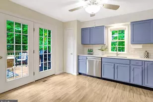 6703 Oak Dr, Alexandria, VA 22306 - Photo 7