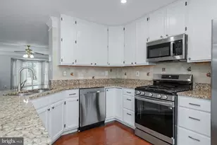 9681 Dutchman Dr, Lorton, VA 22079 - Photo 13