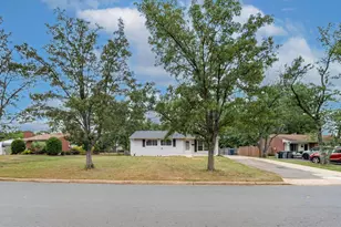 4906 Upland Dr, Alexandria, VA 22310 - Photo 5