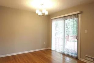 6211 Duntley Ct, Springfield, VA 22152 - Photo 7