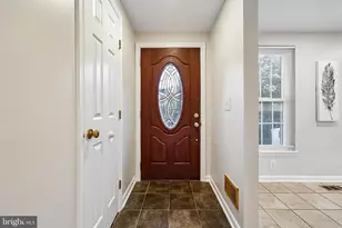 6016 Goldenrod Ct, Alexandria, VA 22310 - Photo 5