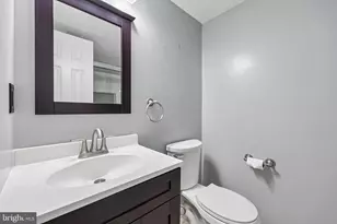 6016 Goldenrod Ct, Alexandria, VA 22310 - Photo 27