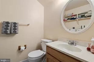 8210 Carrleigh Pkwy, Springfield, VA 22152 - Photo 13