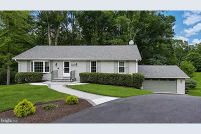 11600 Helmont Drive, Oakton, VA 22124 - Photo 3