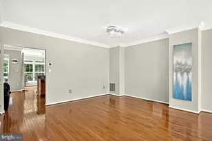 7332 Hampton Manor Pl, Springfield, VA 22150 - Photo 5