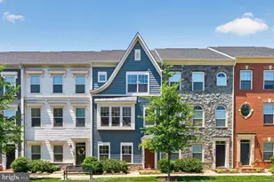 5128 Ridgeview Retreat Dr, Chantilly, VA 20151 - Photo 3
