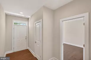 5128 Ridgeview Retreat Dr, Chantilly, VA 20151 - Photo 7