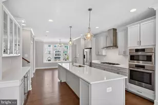 5128 Ridgeview Retreat Dr, Chantilly, VA 20151 - Photo 11