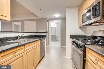 2726 Gallows Road #413, Vienna, VA 22180 - Photo 5