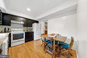 7779 Tiverton Dr, Springfield, VA 22152 - Photo 3