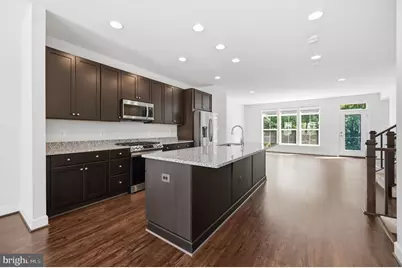 5179 Ridgeview Retreat Drive, Chantilly, VA 20151 - Photo 7