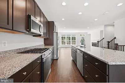 5179 Ridgeview Retreat Drive, Chantilly, VA 20151 - Photo 11