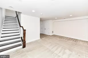 3735 Powell Ln, Falls Church, VA 22041 - Photo 33