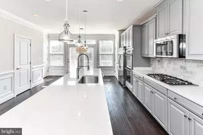 3735 Powell Lane, Falls Church, VA 22041 - Photo 5